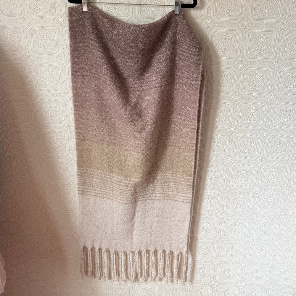 Mer-Sea & Co. Scarf Ombré Pink - Picture 2 of 6